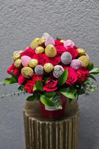 Chocolate Covered Strawberry Bouquet